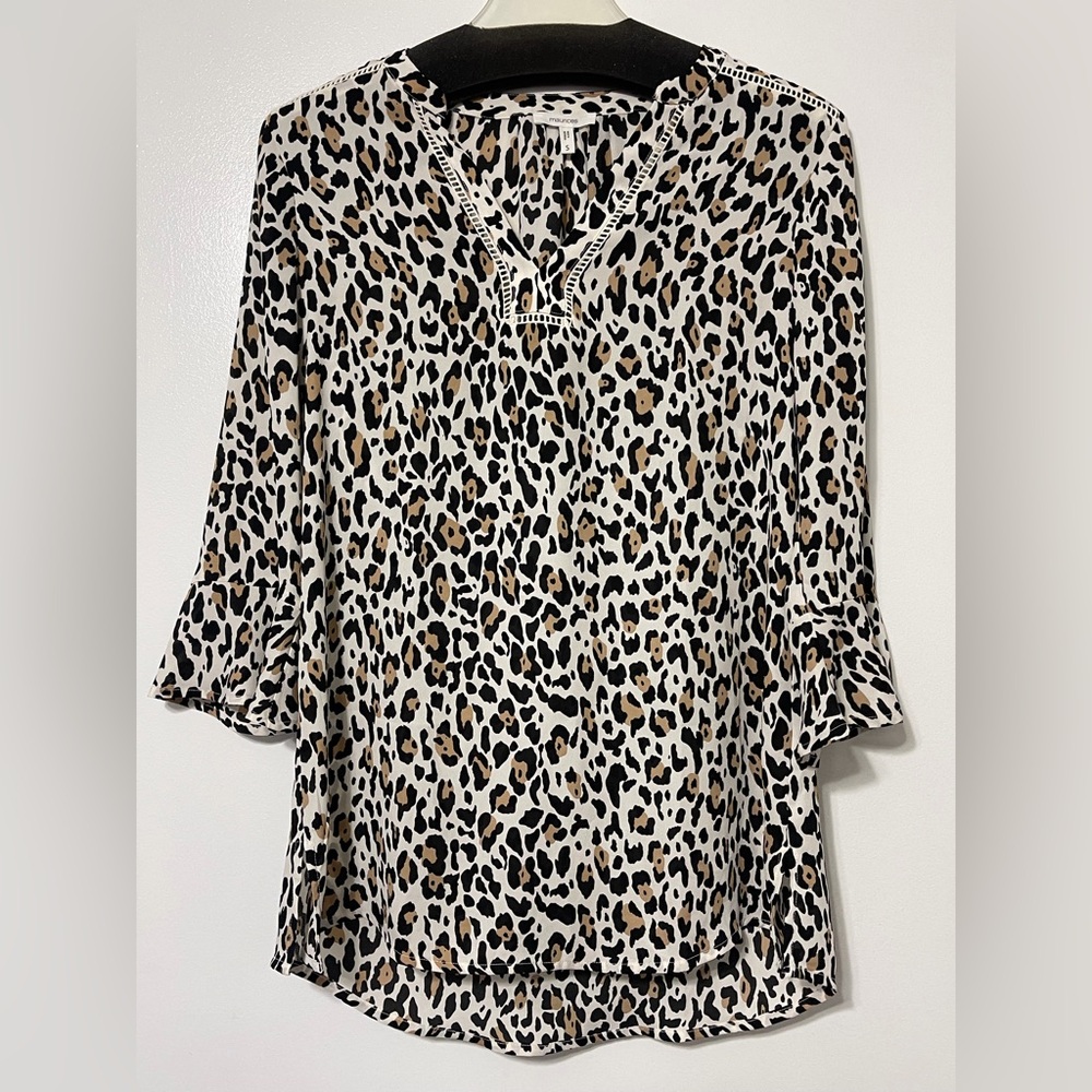 107:  Maurices Leopard Print V-Neck Tunic - Black, White, Brown - Small